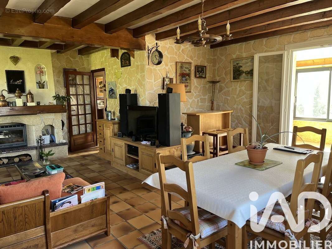 Maison 139 m² à Archiac  - photo 6