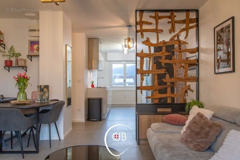Appartement à BARBERAZ