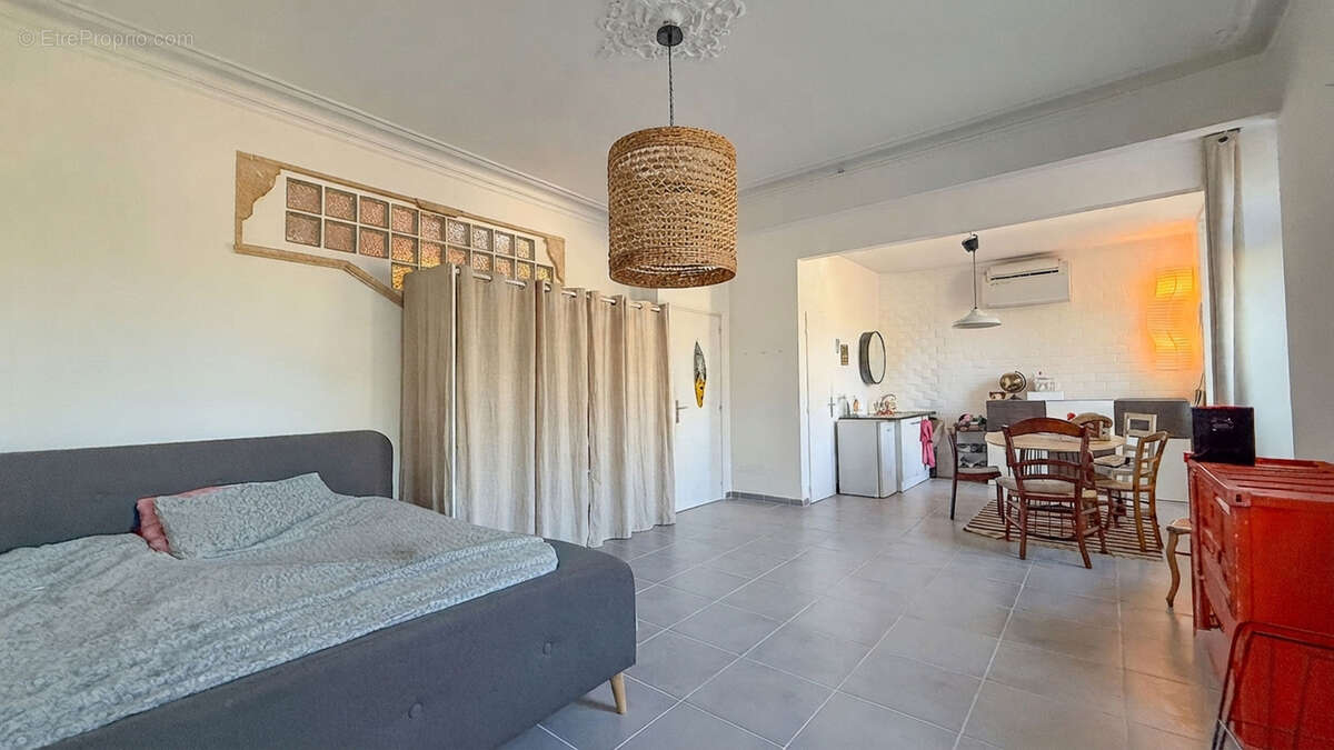Orange   Élégante maison de maître en pierre avec studio indépendant, garage et terrasses - photo 25