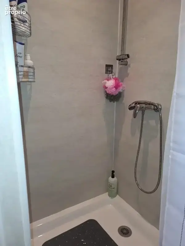 Maison 104 M² à Uchaud - 308750 € FAI - photo 8