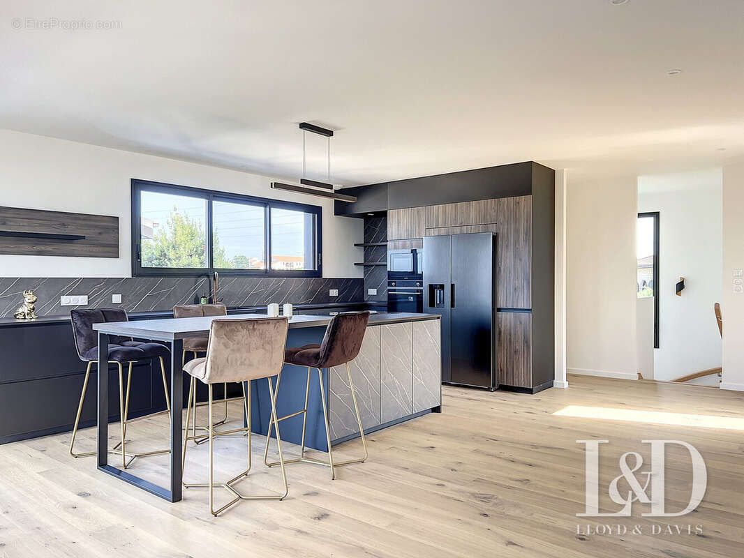 Maison à VAUX-SUR-MER