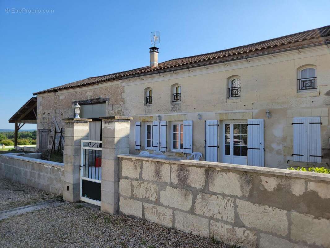 Photo 2 - Maison à SAINT-AULAYE
