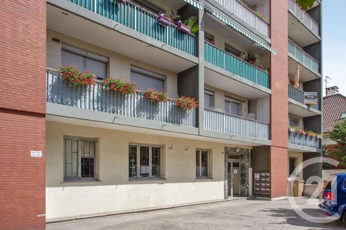Appartement à COLOMBES
