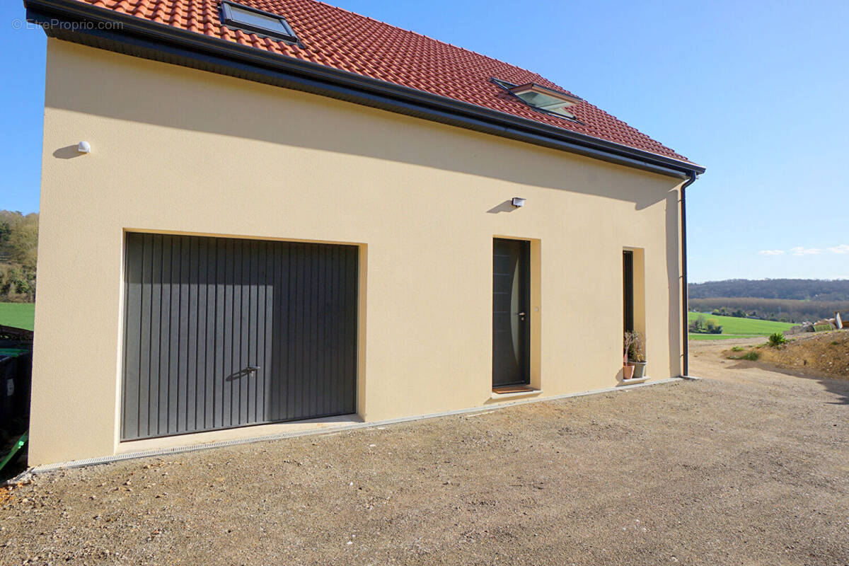 Maison à AUBERGENVILLE