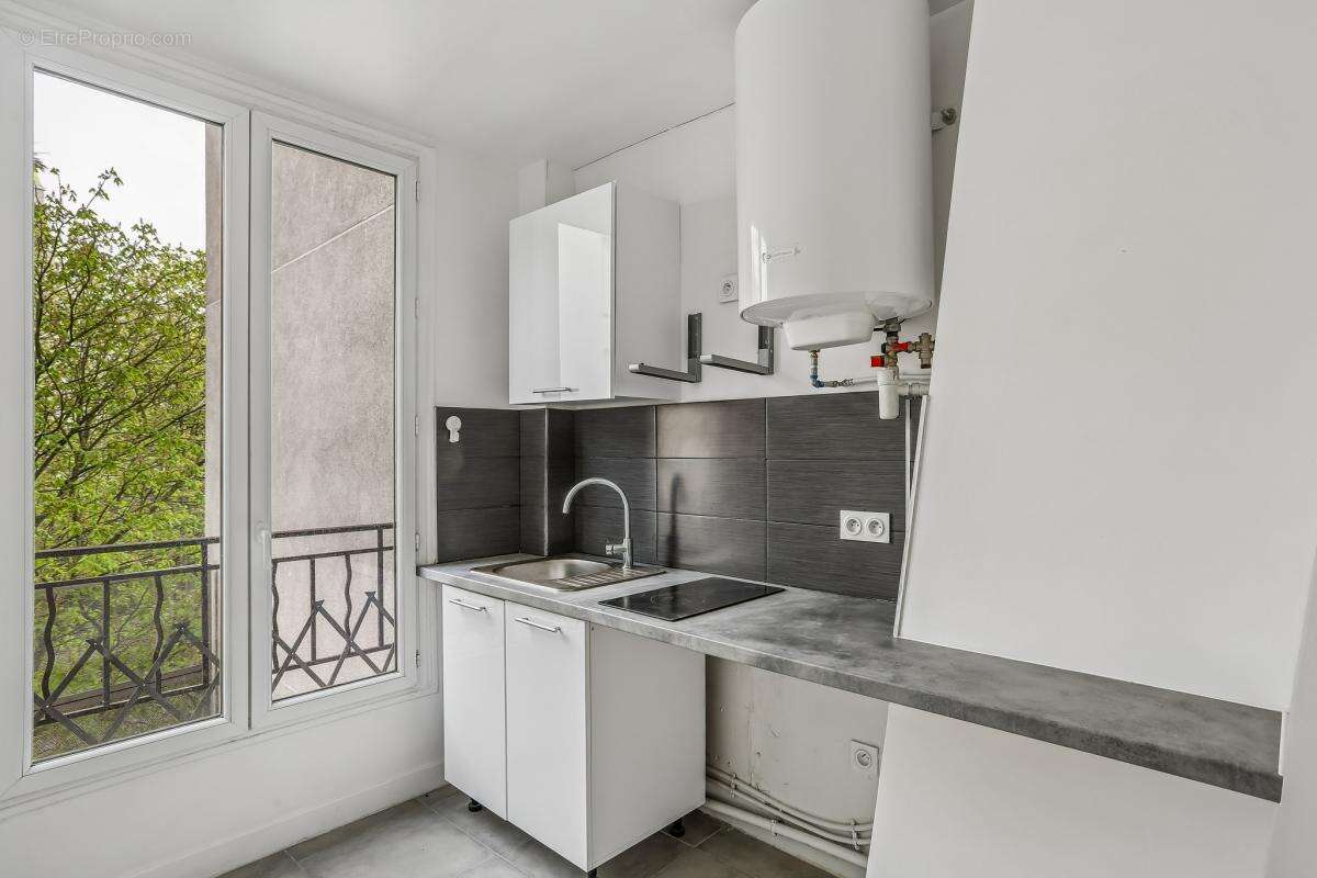 Appartement à PARIS-20E