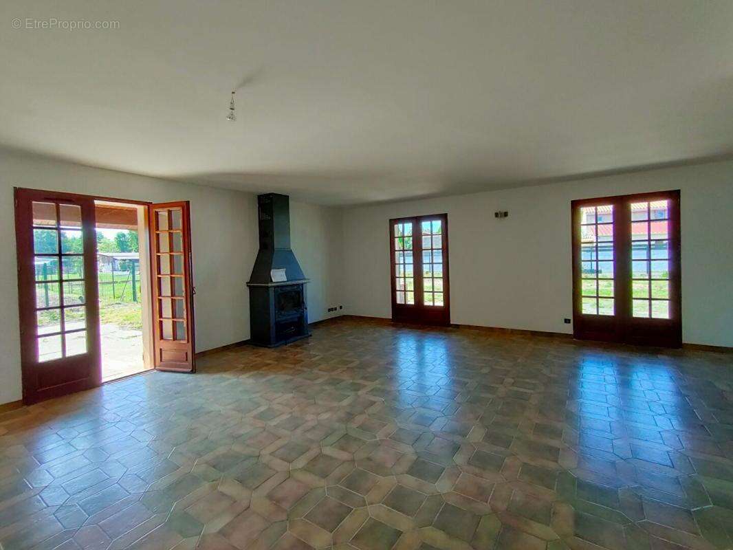 Maison à IZON