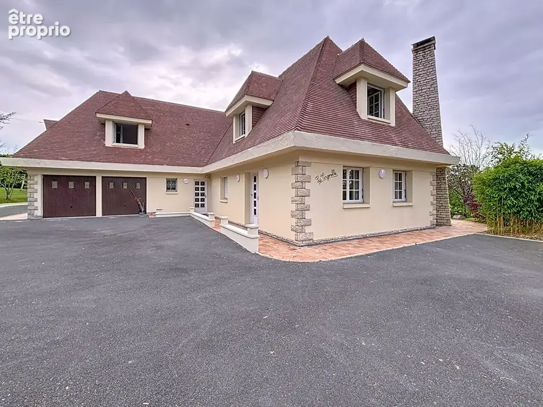 Valobriquet maison 7 pieces  220 m² - photo 6