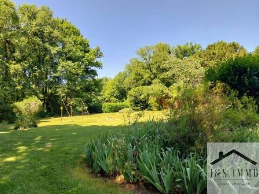 Maison à ROUMAZIERES-LOUBERT