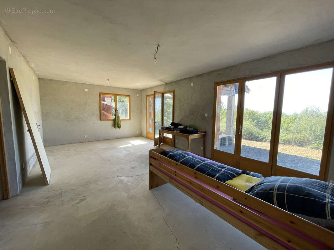 Maison à MAZEROLLES