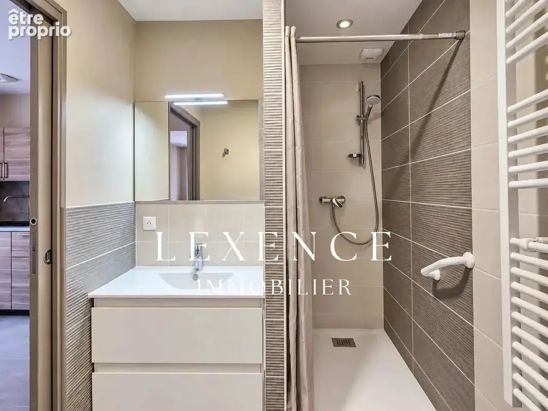 Immeuble de 135m² centre ville Mallemort - photo 21