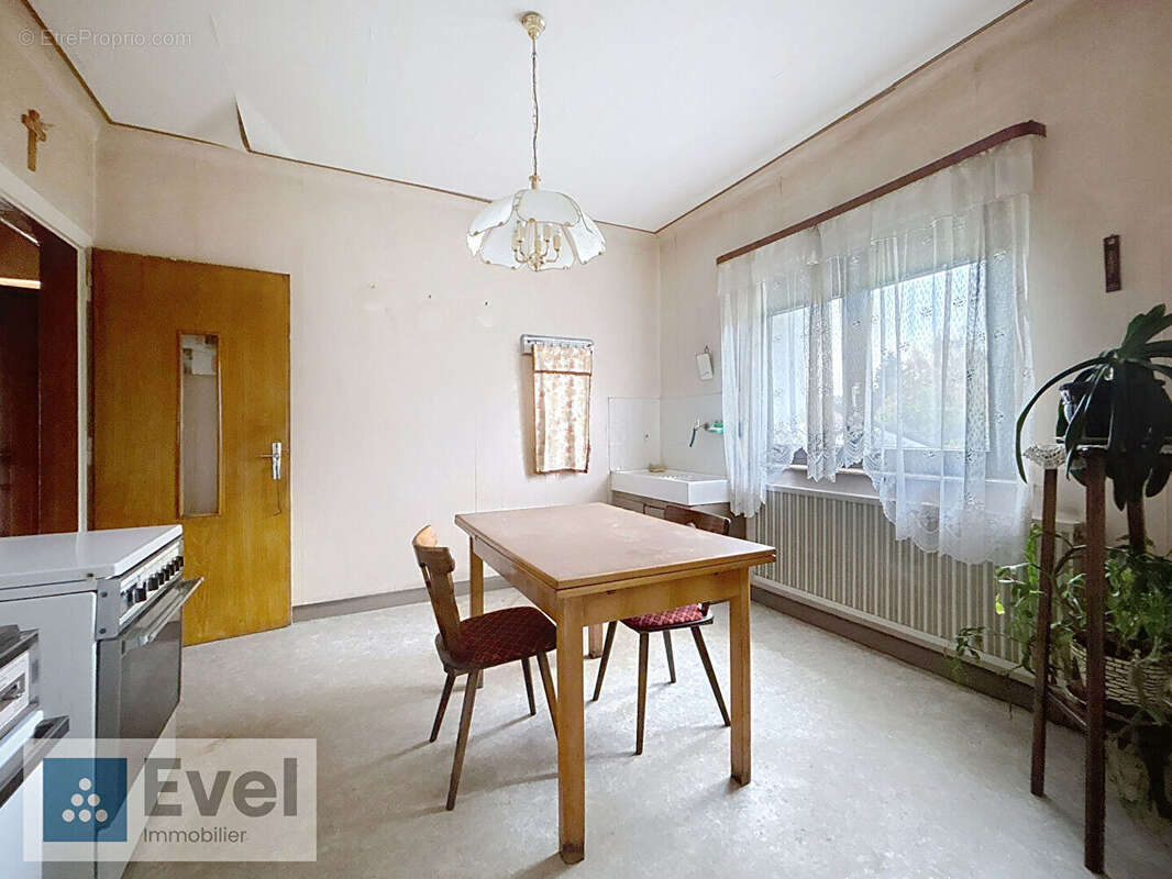 Maison à SAINT-AVOLD