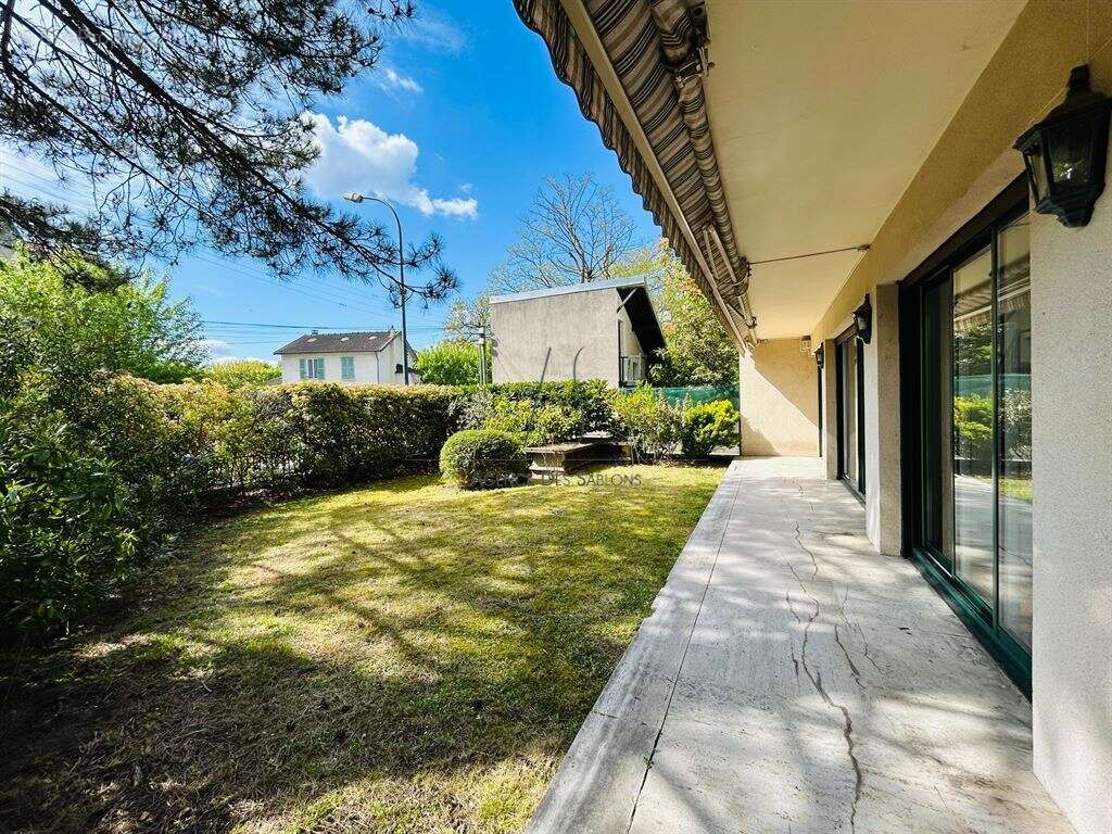 Appartement à LE VESINET