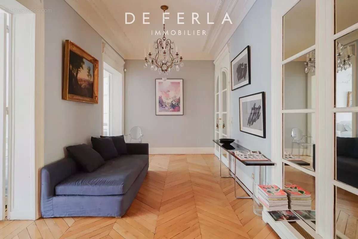 Appartement à PARIS-7E