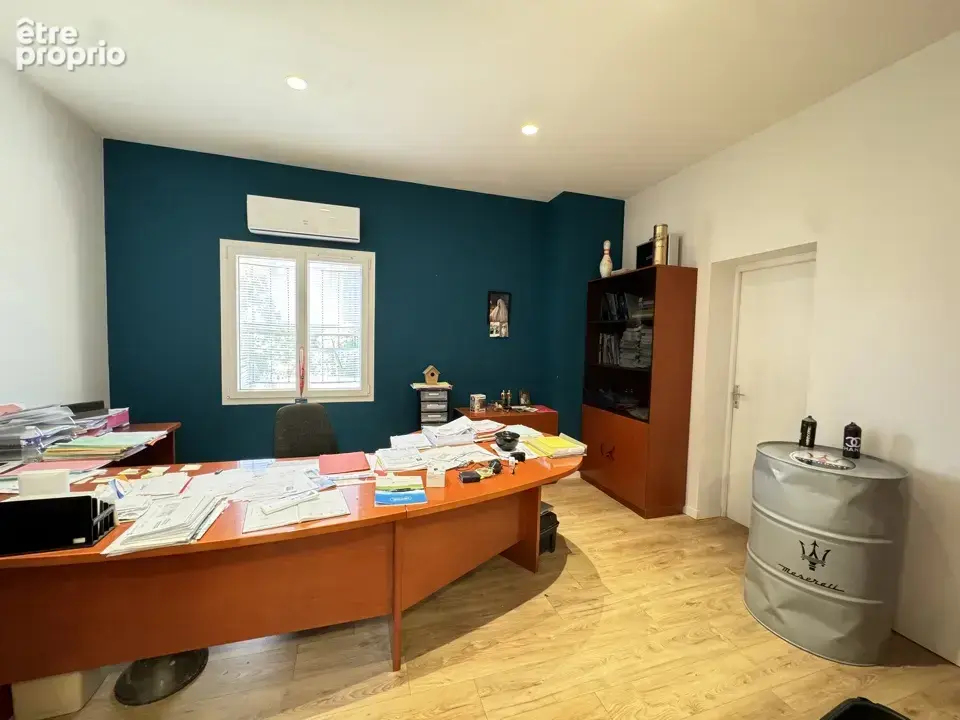 Ensemble immobilier composé d'une maison T4 -100 M2 et d'un local pro -93 M2 sur 1400 M2 de terrain - photo 10