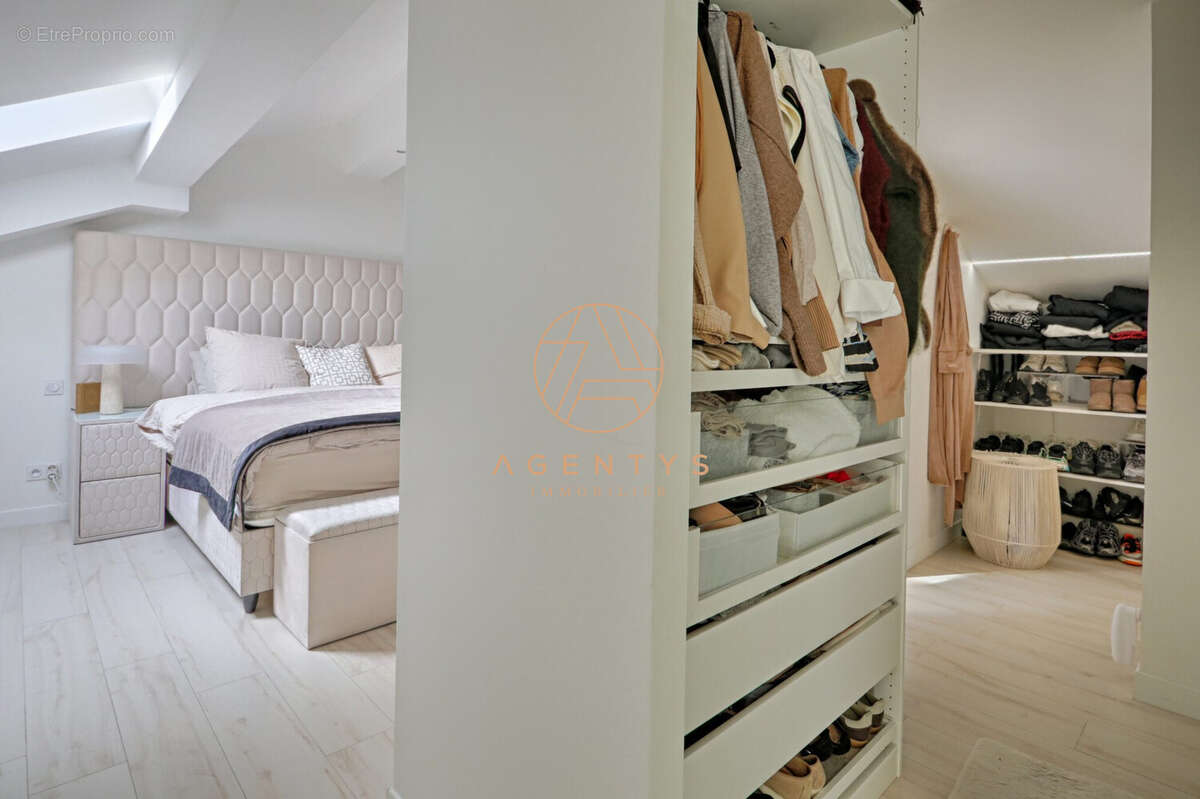 Appartement à SAINT-MAUR-DES-FOSSES