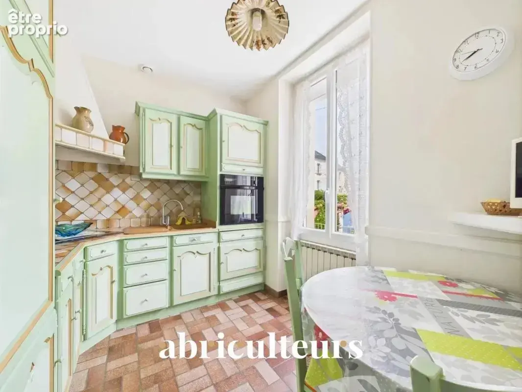 Maison ancienne à rafraîchir en vente au quai Besnard à Basse-Indre (44610) - photo 4