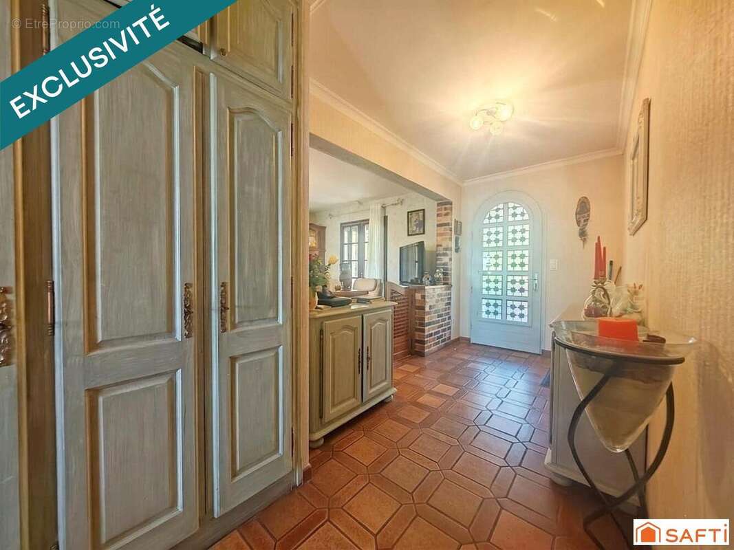 Maison 210 m² à Coulanges-La-Vineuse  - photo 4