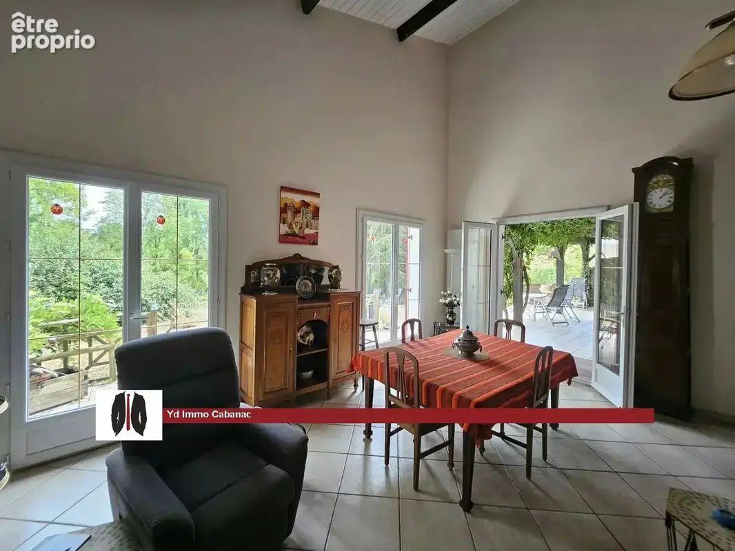 Grande maison landaise de plus de 210 m² sur vaste terrain arboré - photo 8