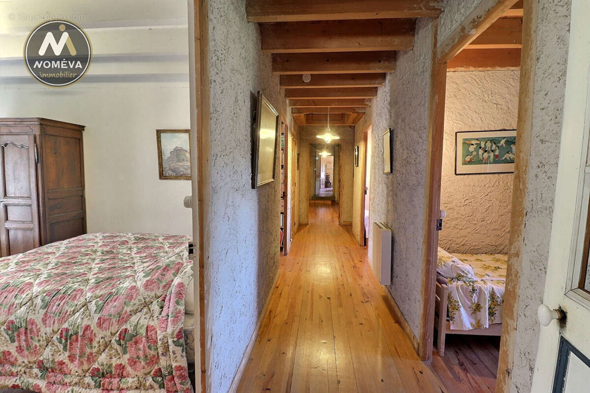 Maison à CHENEREILLES