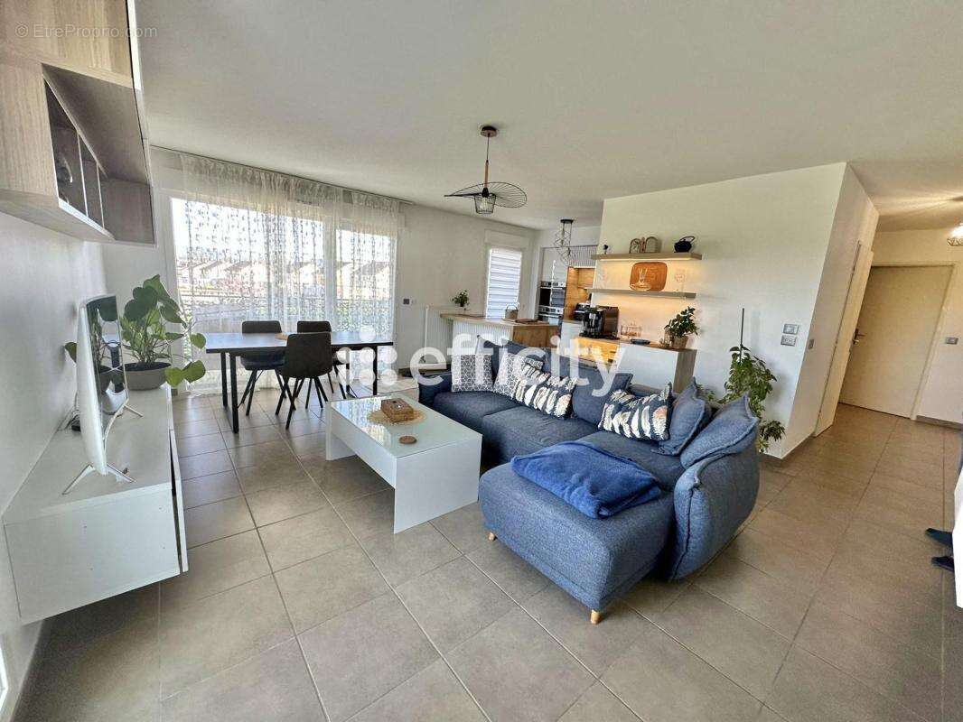 Appartement à SAINT-GENIS-POUILLY