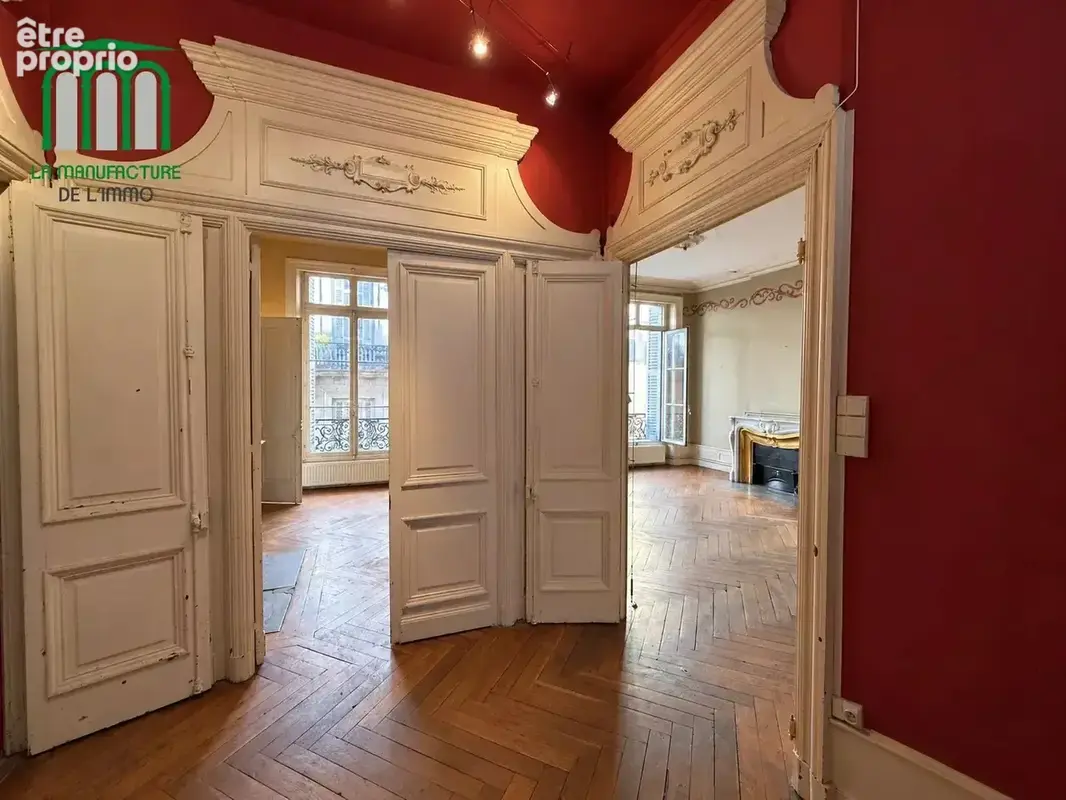 Secteur Hôtel de ville appartement T3 à rénover - photo 6
