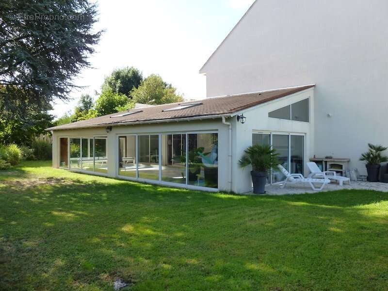 Maison à MAGNY-LES-HAMEAUX