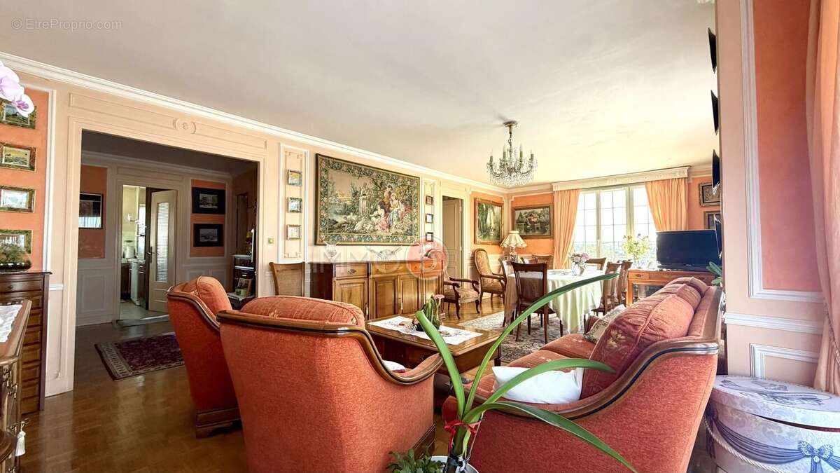 Appartement à VILLEMOMBLE