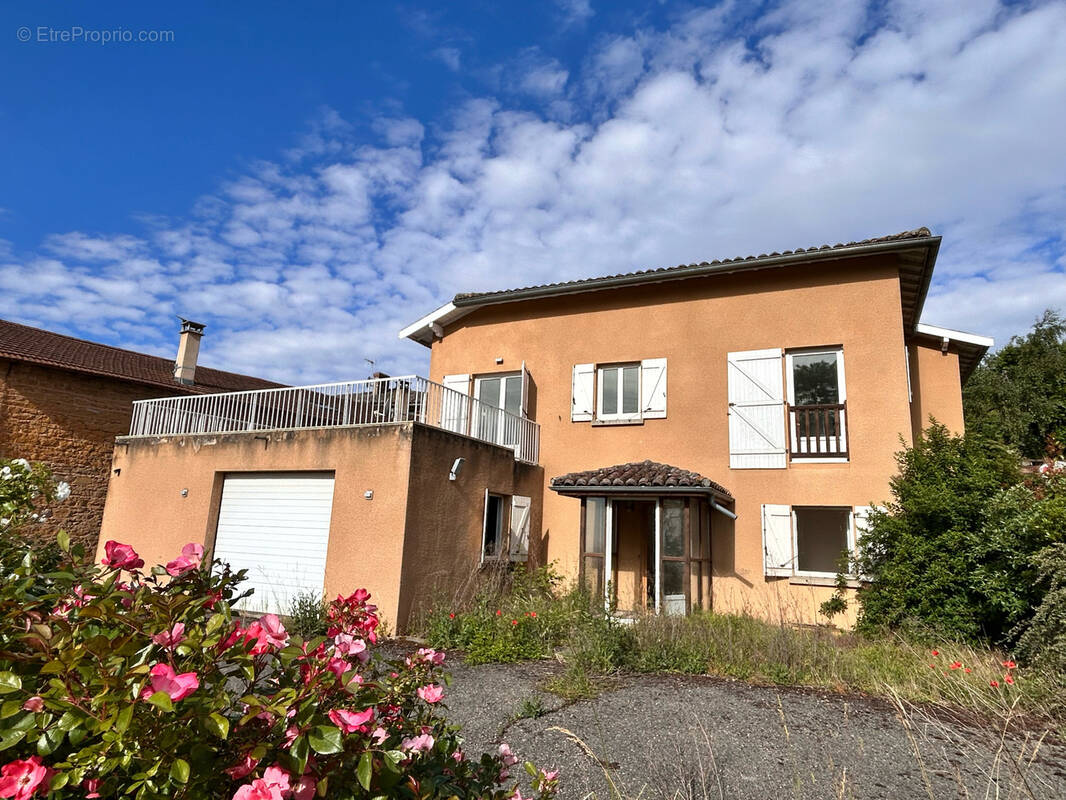 Maison à VILLE-SUR-JARNIOUX
