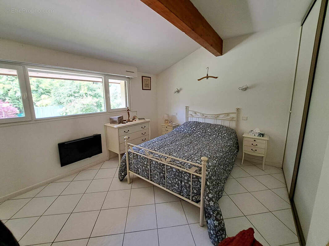 Maison à VILLENEUVE-DE-MARSAN