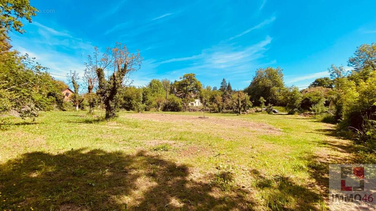 Terrain à GRAMAT