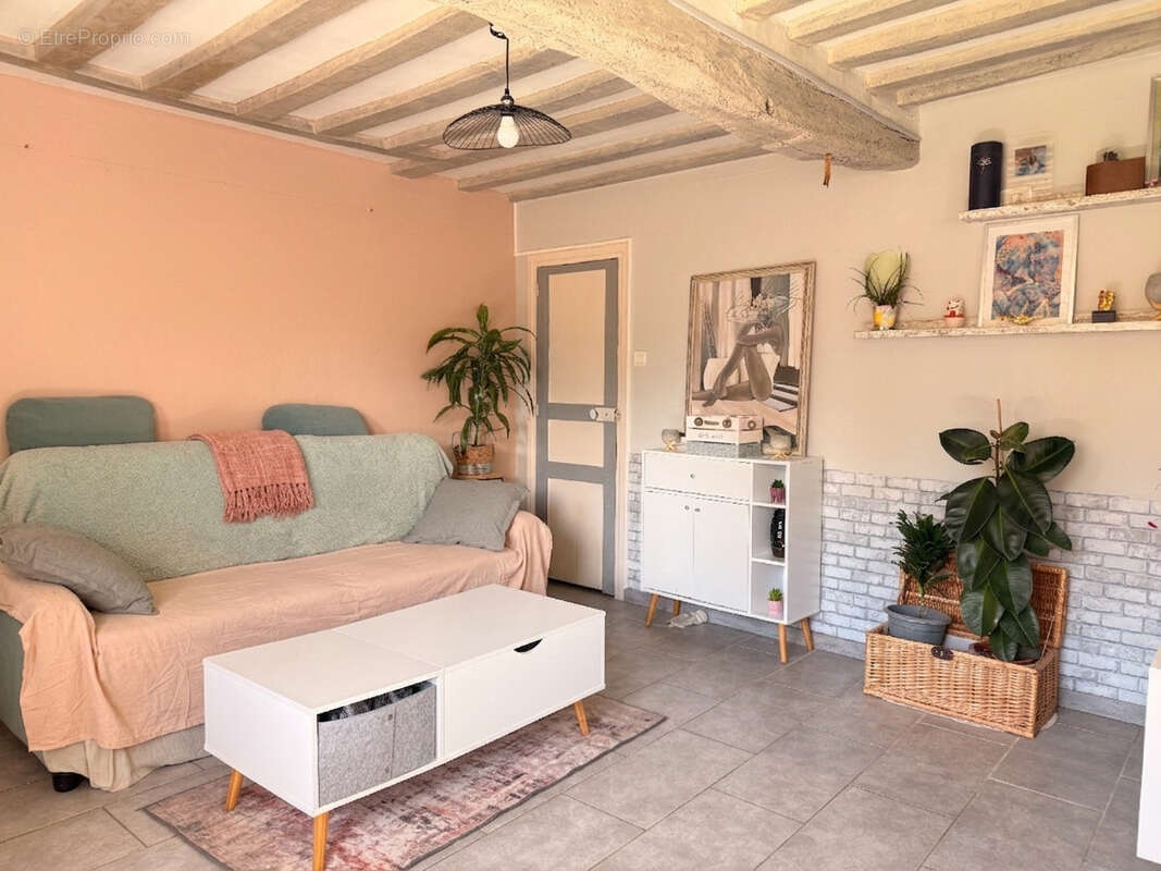 Maison à MEZIDON-CANON