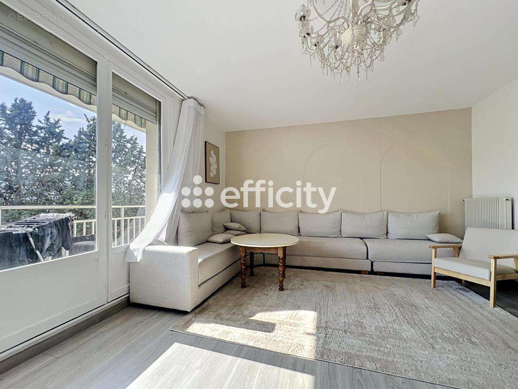 Appartement à JOUE-LES-TOURS
