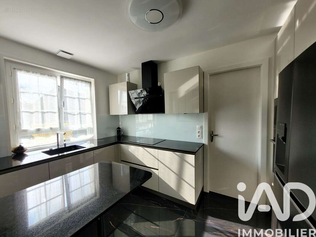 Photo 3 - Maison à CERNAY-LA-VILLE