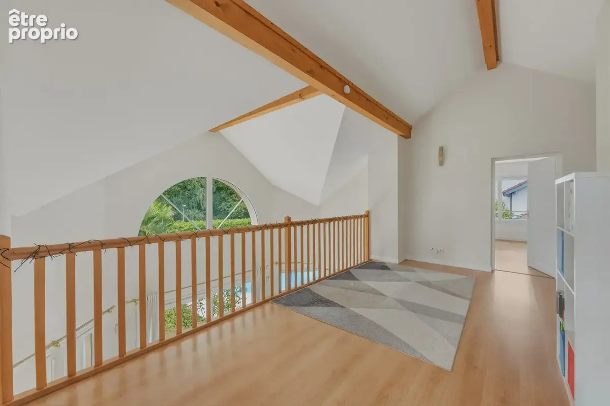 Maison à vendre 7 pièces ORNEX (01) - photo 9