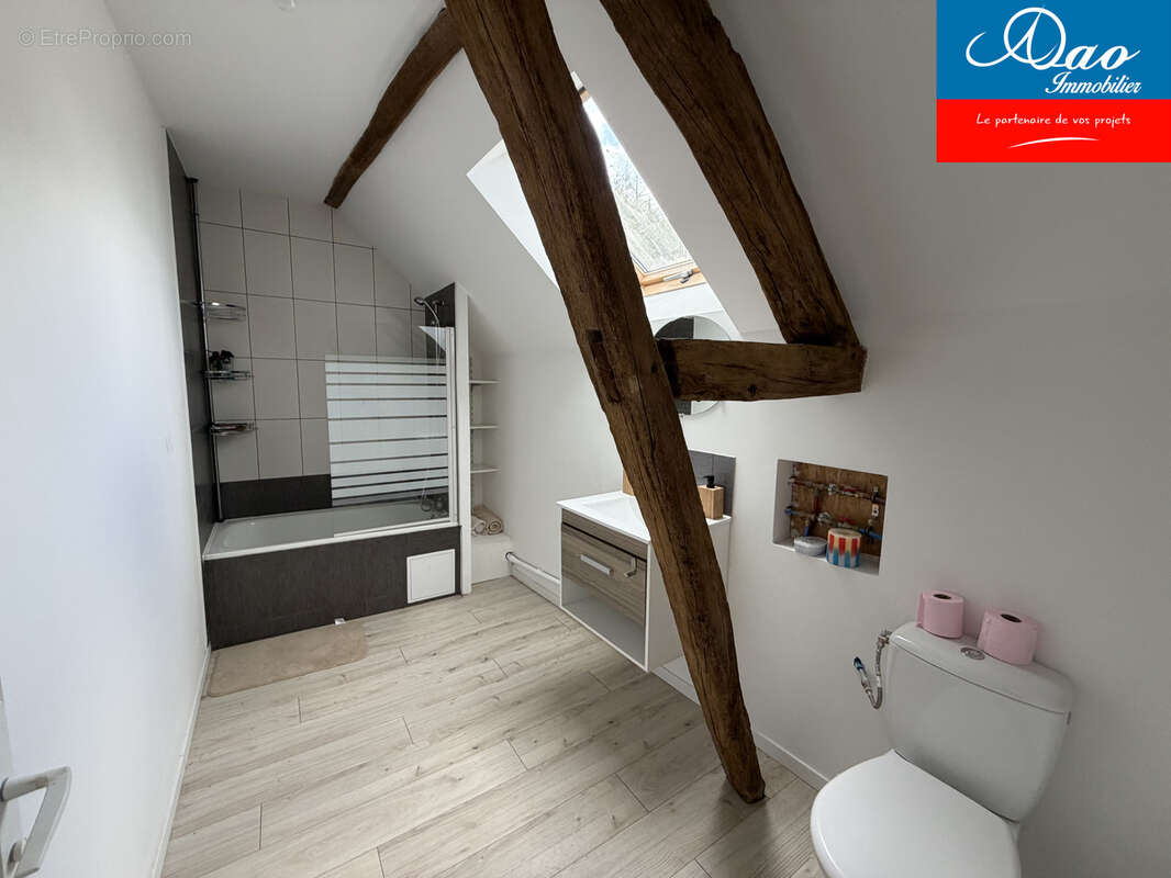 Maison familiale style longère avec dépendance - Saint Germain/Lépine - photo 9