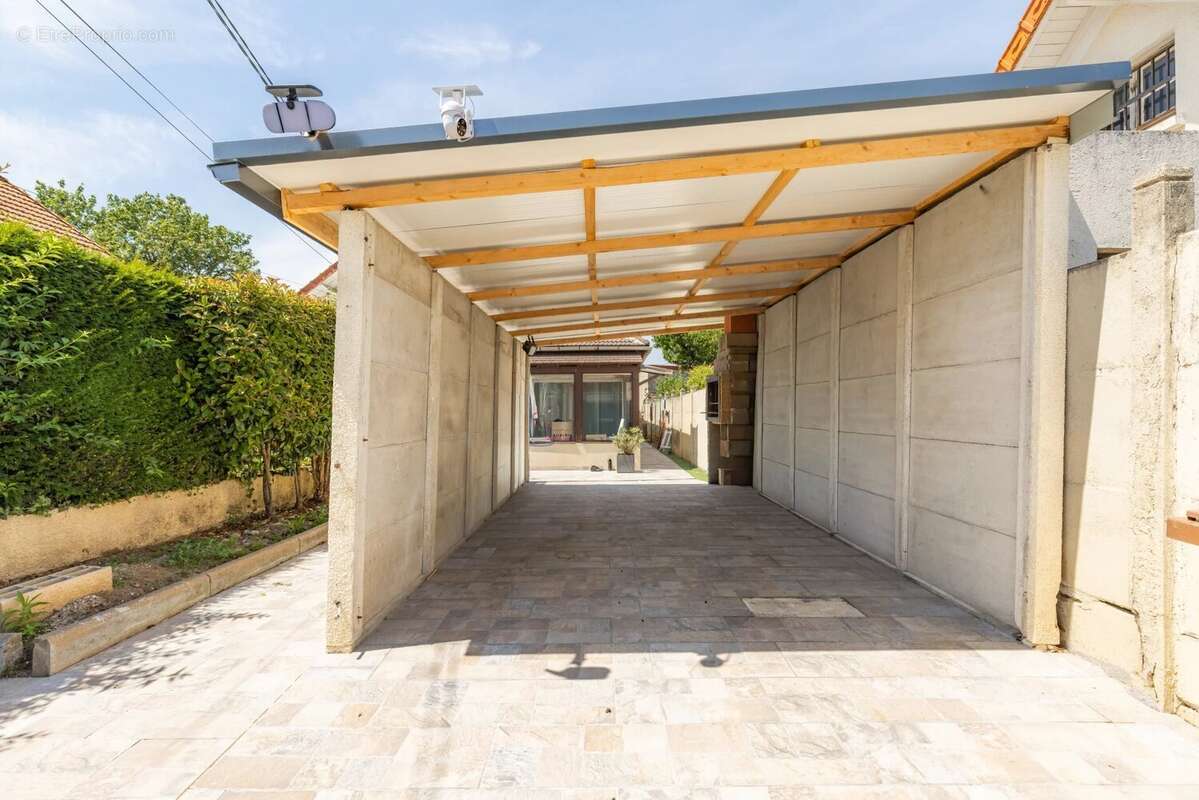 Belle maison de ville entièrement rénovée - photo 11