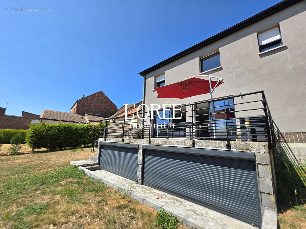 Maison contemporaine 130 m2 - 3 chambres - 1 bureau - Garage - Jardin - photo 15