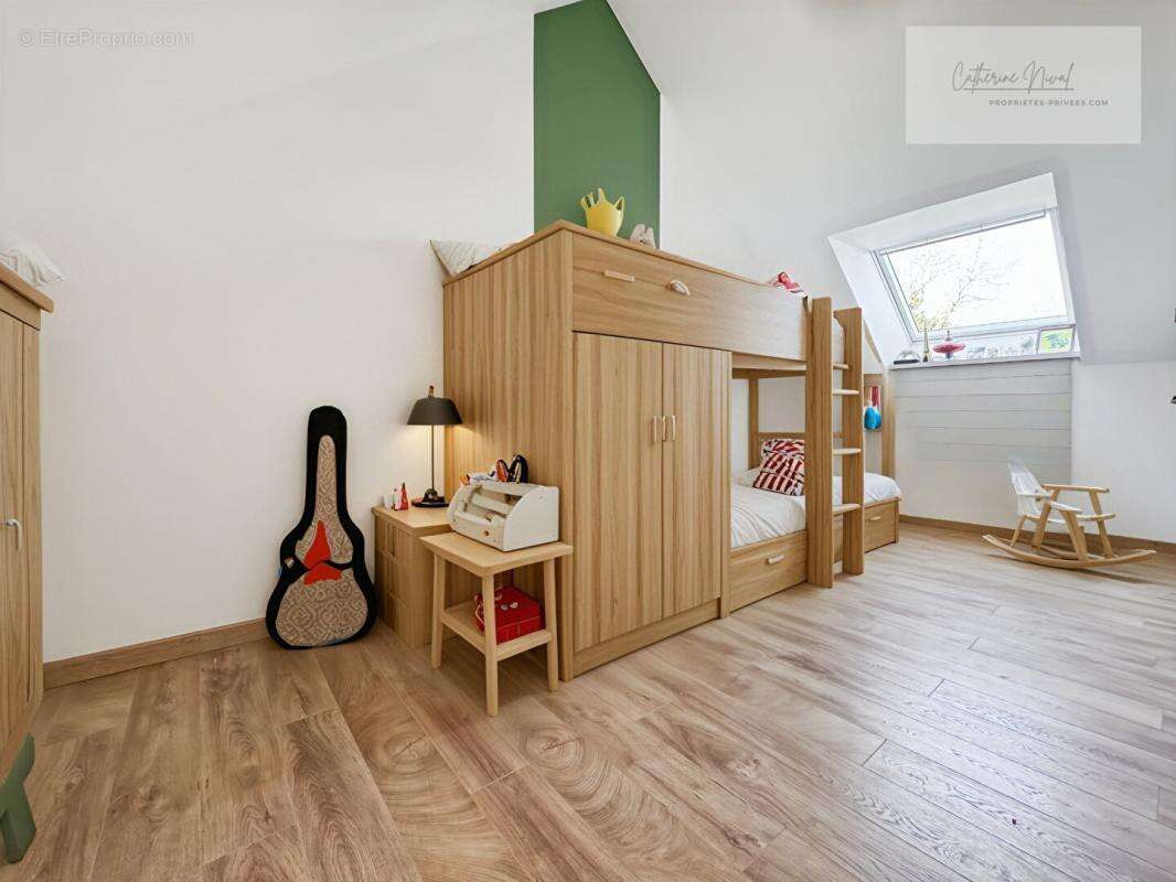 Maison ,   6 chambres , 260 m² .Terrain 2 700 m² .Guérande - photo 10