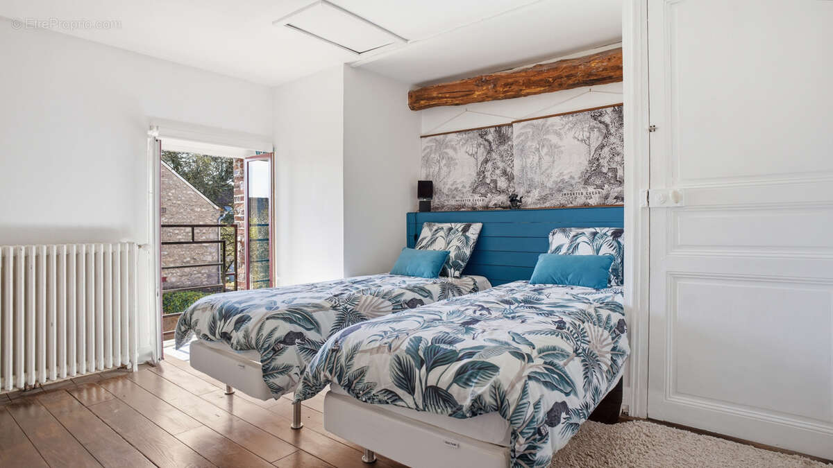 Maison à GREZ-SUR-LOING