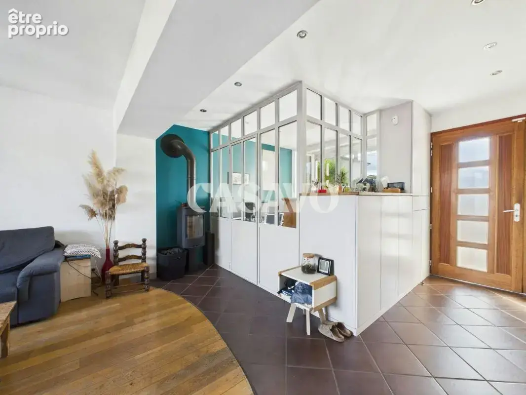 Vente Maison 5 pièces de 164m² - 69130 Écully - photo 6