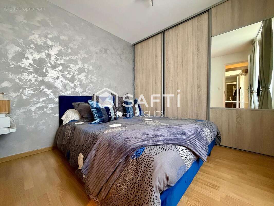 Appartement 230 m² à Colombe  - photo 8