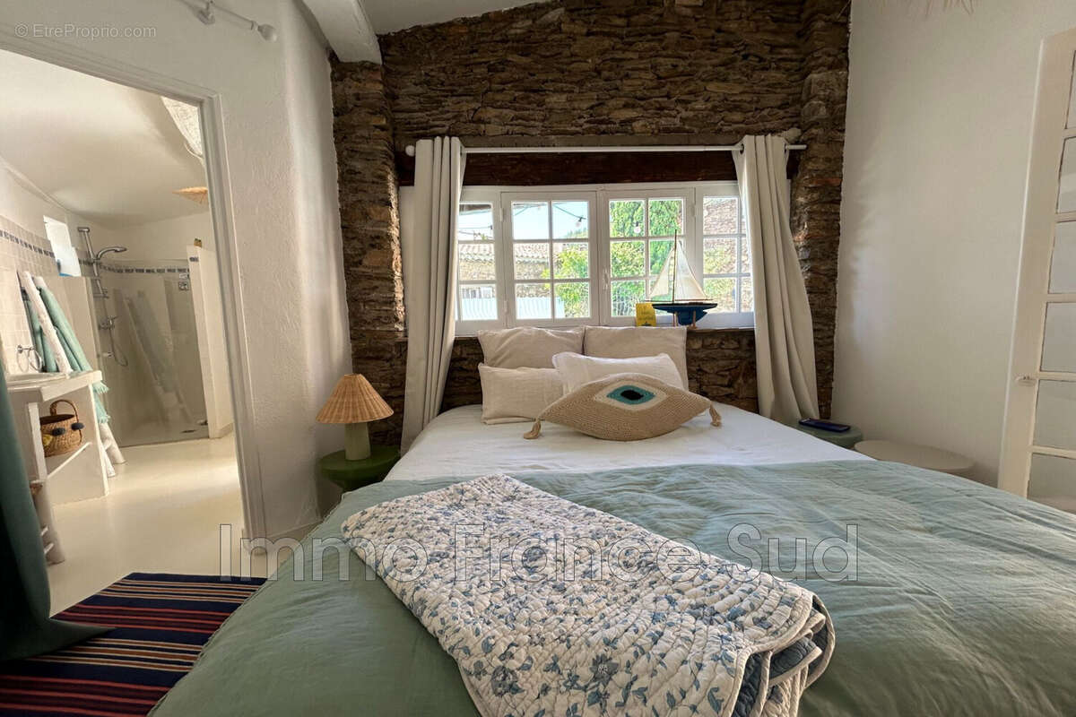 Maison à LA GARDE-FREINET