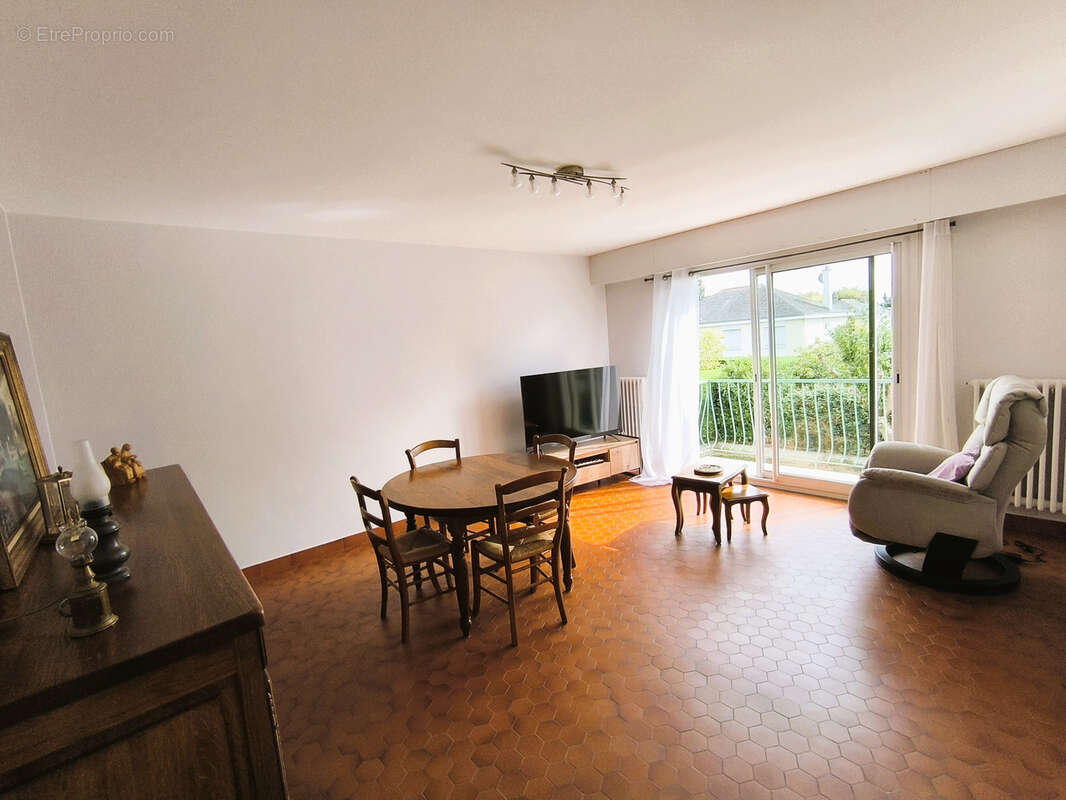 Maison à LES PONTS-DE-CE