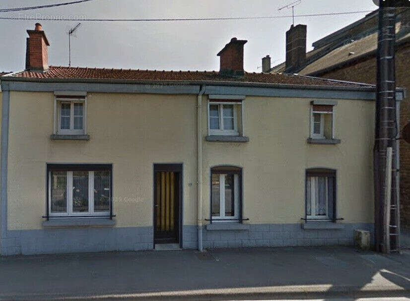 Maison à VRIGNE-AUX-BOIS