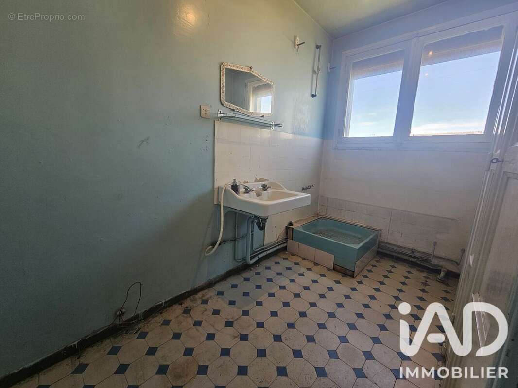 Maison 150 m² à Charleville-Mezieres  - photo 4