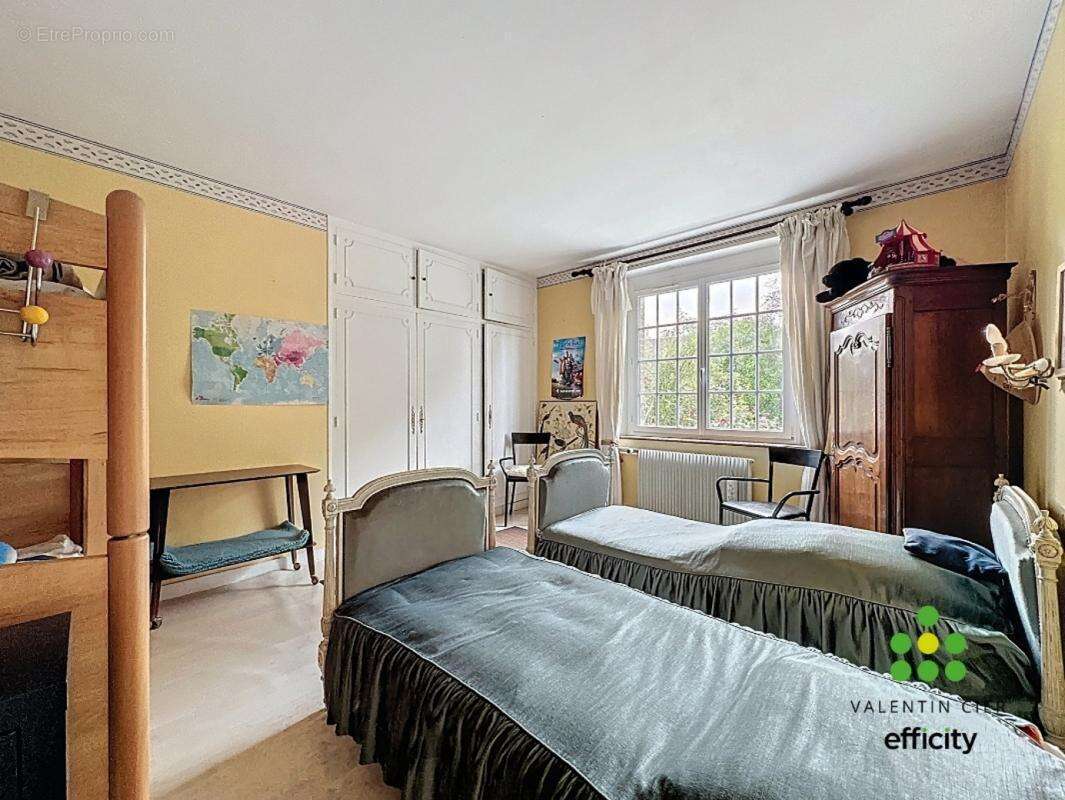 Maison 179 m² à Chateauneuf-En-Thymerais  - photo 7