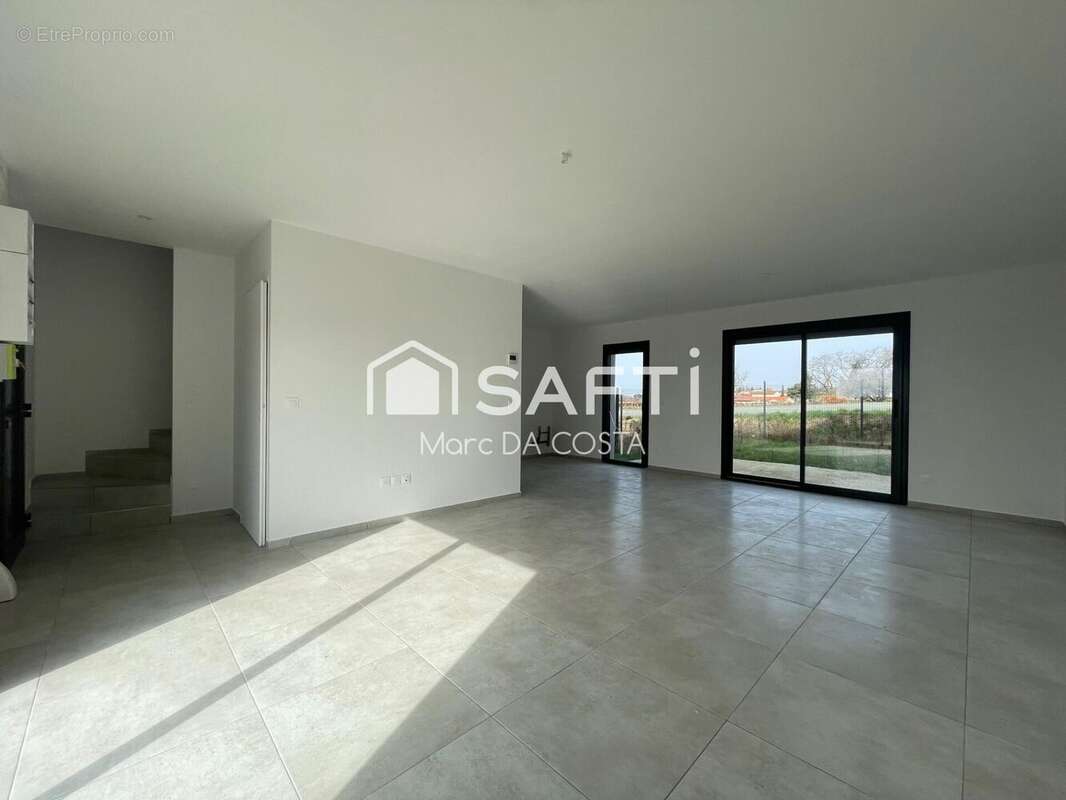 Maison 84 m² à Civens  - photo 2