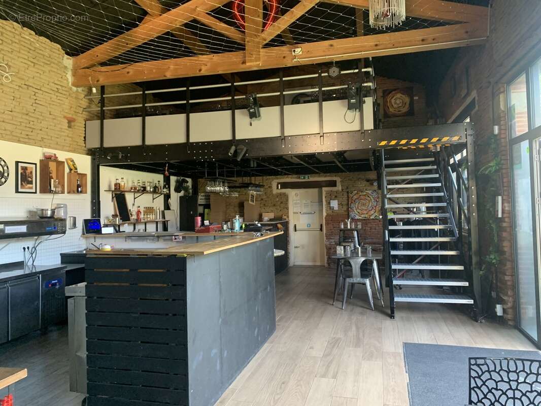 Commerce à DONNEVILLE