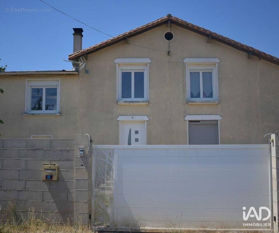 Photo 1 - Maison à SAINT-GERMIER