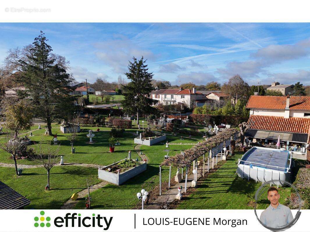 Maison à AVAILLES-LIMOUZINE